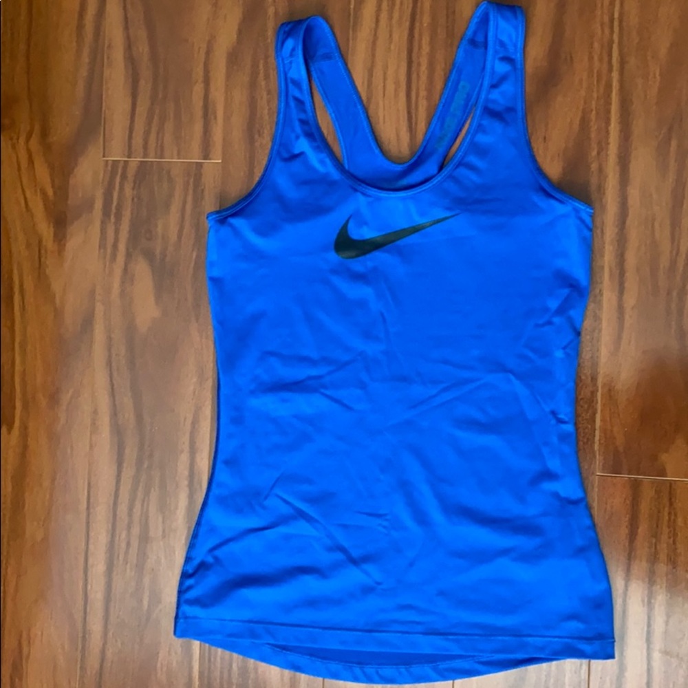 Nike pro tank
